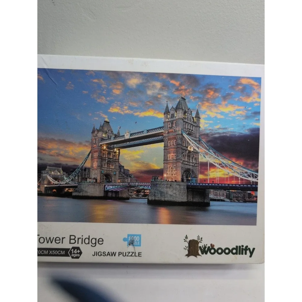 Meryi tower bridge